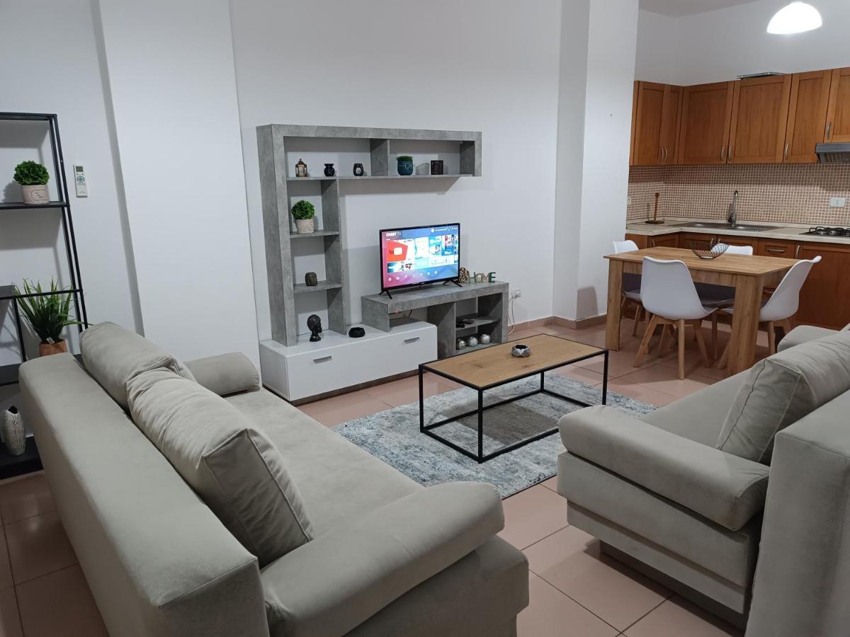 Calm Blue Sea Apartment Durres Bagian luar foto