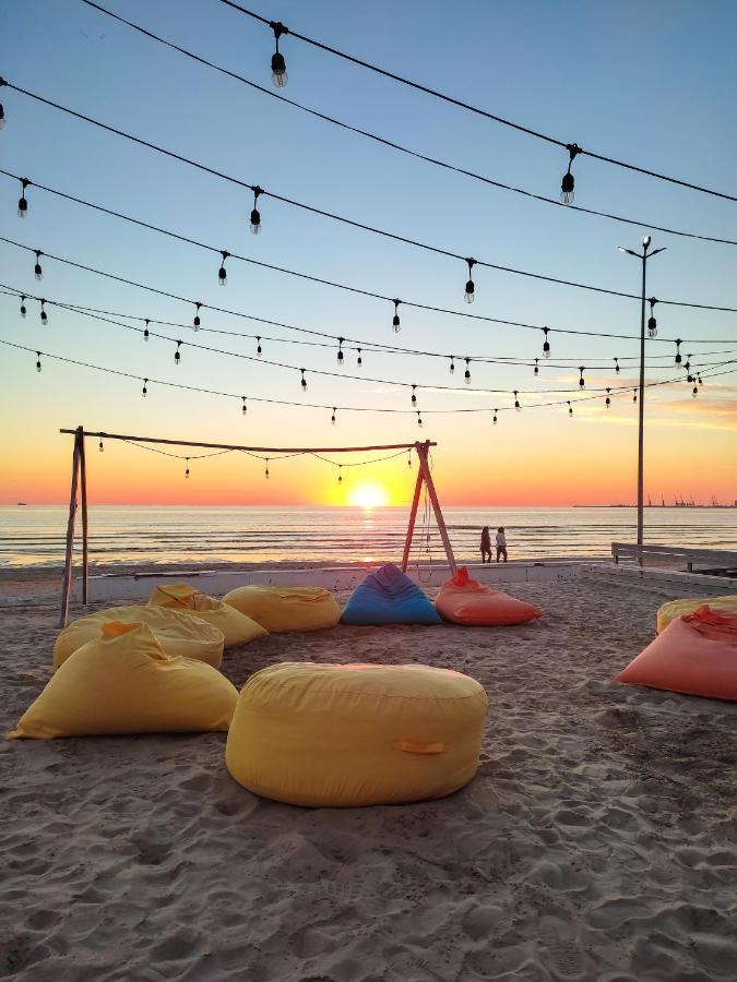 Calm Blue Sea Apartment Durres Bagian luar foto